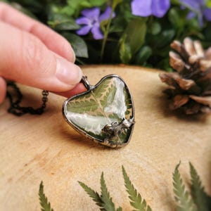 Farn Halskette, Cottagecore Schmuck, Echter Pflanzenschmuck, gepresste Blume, Waldschmuck, Echter Farnschmuck, Terrariumschmuck