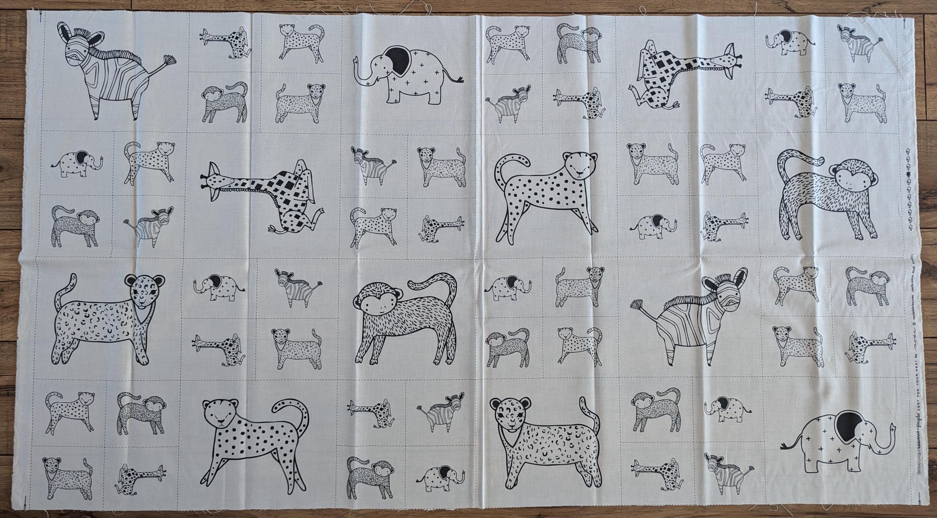 Savannah Black/cream Cotton Quilt Sew Craft Fabric Panel