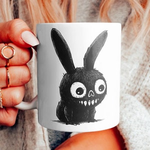 Dark Folk Art Schädel Hase Monster Becher, schrulliges Becher-Design, Witchy Becher, gruseliges Kunst-Dekor, Einzigartiges Monster Geschenk, Hexerei Becher, Kaninchen Kunstbecher