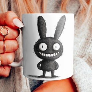 Dunkle Volkskunst Seltsames Häschen-Monster-Becher, schrulliges Tassen-Design, Witchy Tasse, gruseliges Kunst-Dekor, Einzigartiges Monster-Geschenk, Hexerei-Becher, Kaninchen-Becher