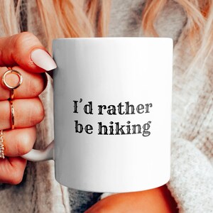 Lieber gewandert Kaffeebecher, Teebecher, Wanderbecher, niedlicher Becher, Becher Geschenkidee, trendiges Geschenkidee, Wandergeschenk, lustige Becher, Wanderer, Wanderung