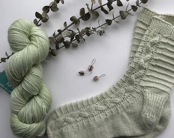 Easy Journey Socks Knitting Pattern (PDF Pattern)