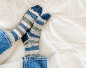 Easy Striped Socks Knitting Pattern (PDF)