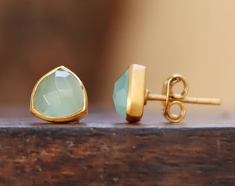 Green Chalcedony Gemstone Stud Earrings, Birthstone Post Earrings, Natural Gemstones, Birthday Gift, Bridesmaids, Birthstone Gift
