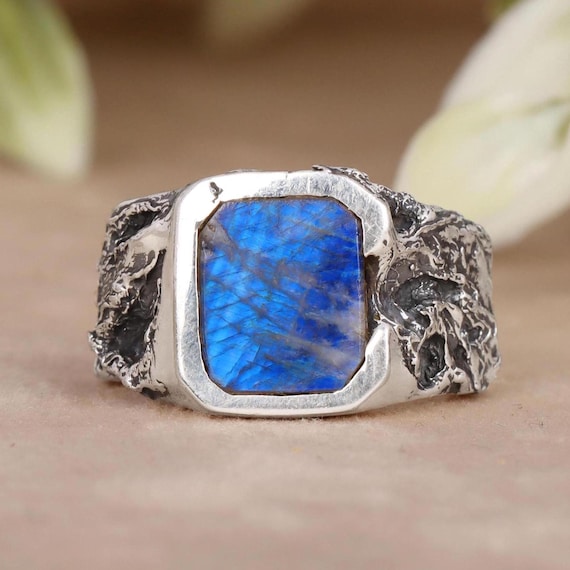 Natural Labradorite Men's Signet Ring: 925 Sterling Silver