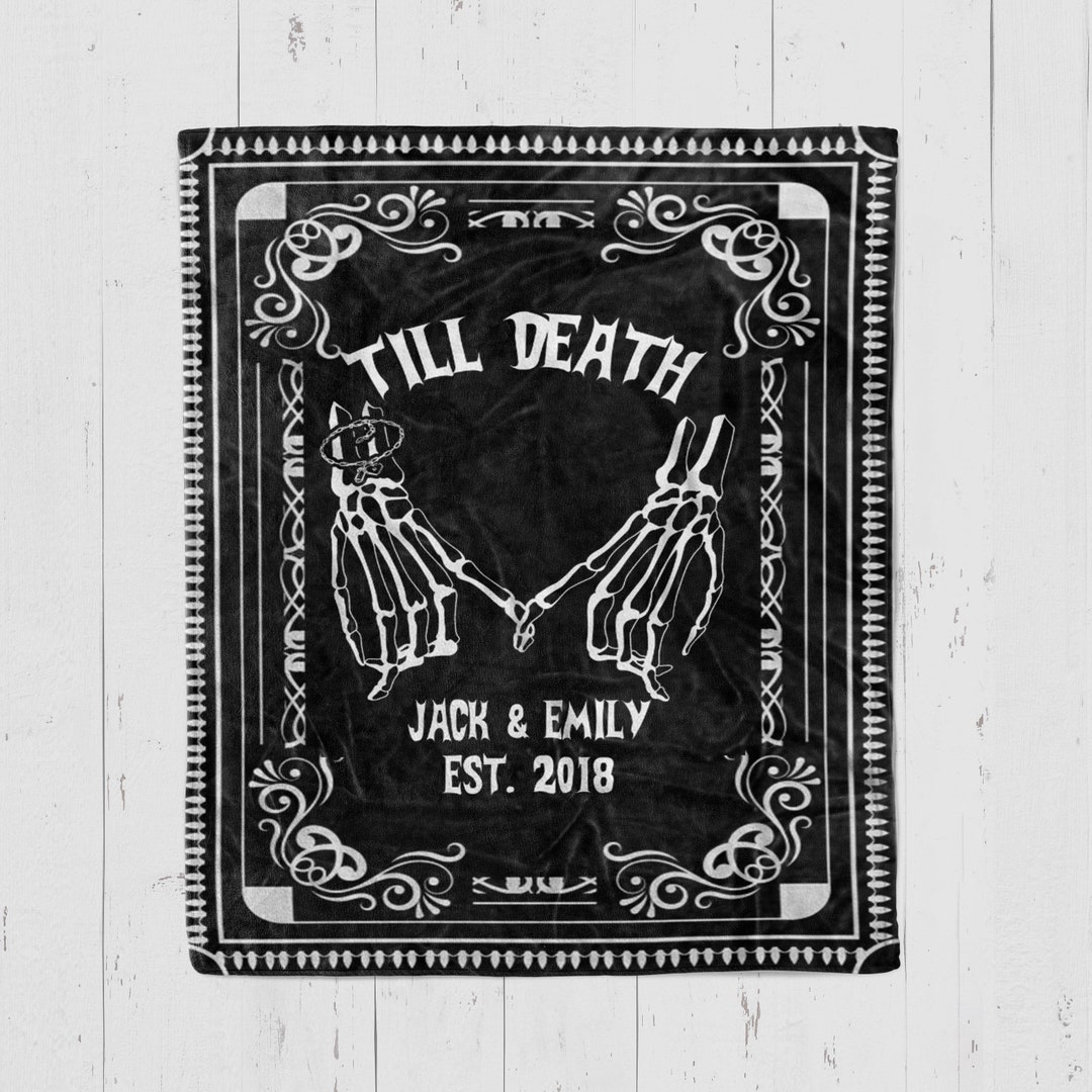 Skeleton Couple Halloween Quilted Blanket NCU0PD402 main image 0