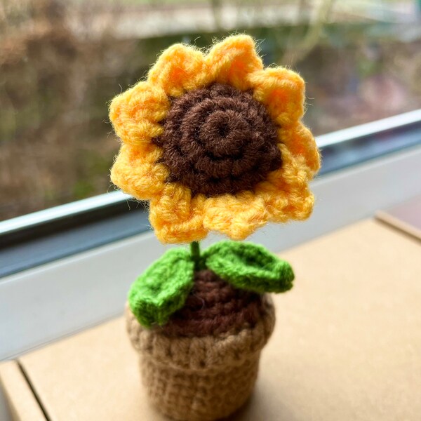 Cute Crochet Potted Plant - Sunflower