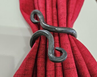Hand-Forged Mild Steel Napkin Rings – Rustic Table Decor (Set of 4)