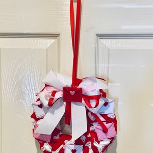 Corona de San Valentín con letras de amor, cinta suave, de fieltro y grosgrain, hecha a pedido, 10" y 12,5", ¡regalo para todas las edades! Ligero, Único, Alegre