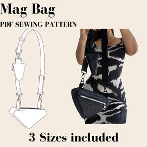 Pode incluir: Imagem de uma Mag Bag preta com um design triangular, uma pequena bolsa e uma alça longa. A bolsa é usada a tiracolo. O texto "Mag Bag PDF Sewing Pattern" e "3 Sizes included" também são visíveis.