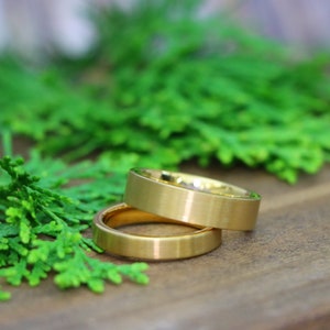 Matte Gold Wedding Rings, Thin Flat Ring, Yellow Gold Tungsten Ring, Simple 4mm-6mm Man Woman Wedding Band, Minimalist Custom Engraved Ring bild 7