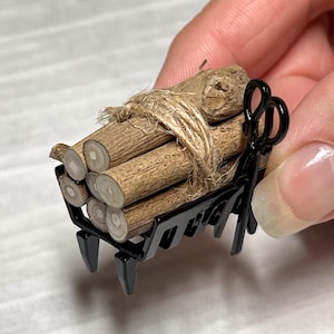 Dollhouse Miniature Firewood Rack – 1:12 Scale Dollhouse Fireplace Accessory | Metal Grate with Logs & Clamps