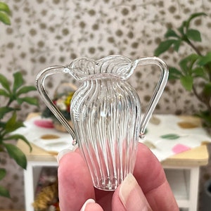 Miniature Clear Glass Flower Vase – 1:6 Scale Dollhouse Transparent Glass Vase Decor – Realistic & Sturdy