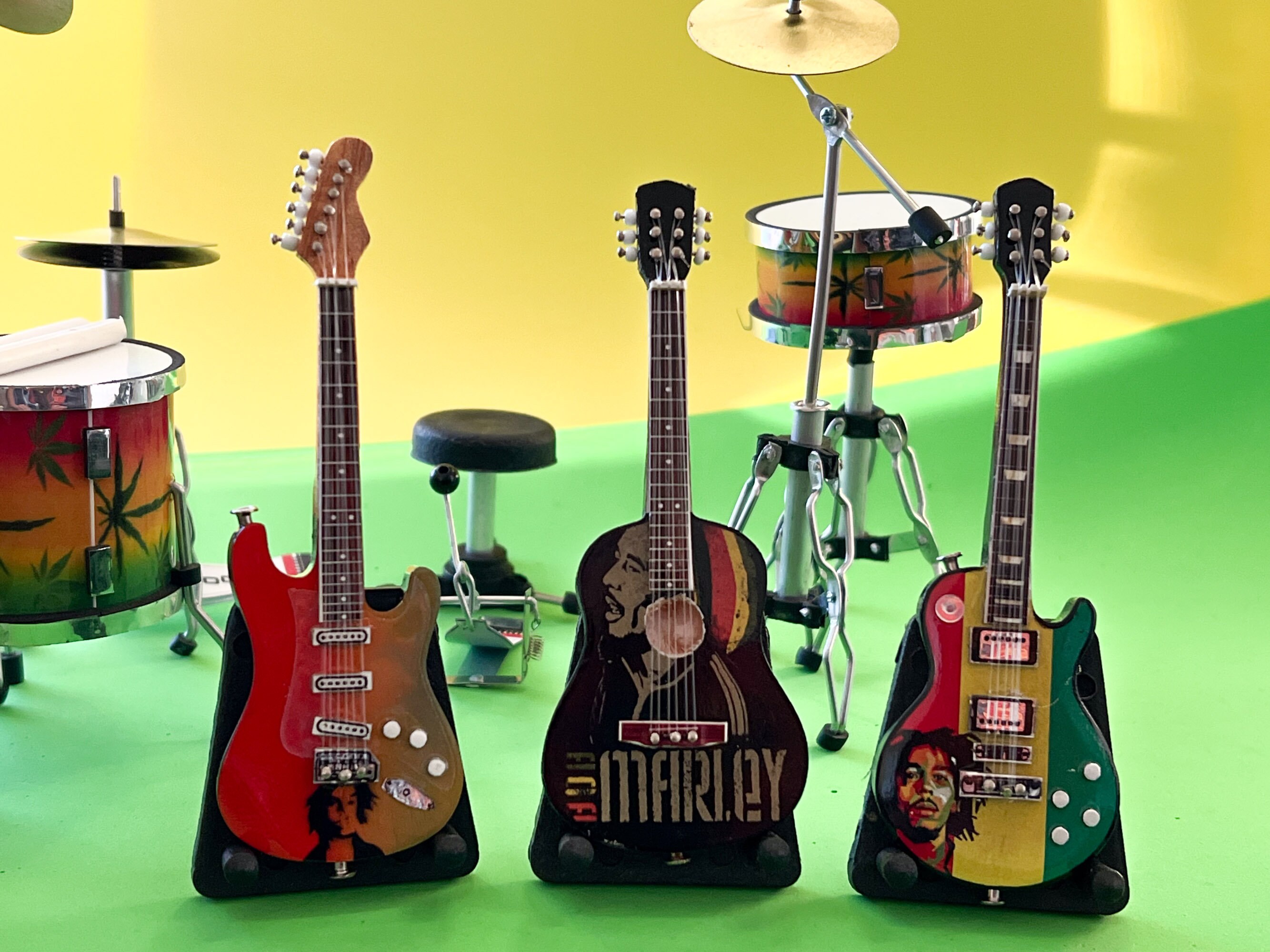 Miniature Bob Marley Drum Set With Guitars 1:12 Scale – Reggae Music ...