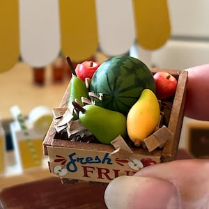Miniature Wooden Fruit & Vegetable Crates – 1:12 Scale Dollhouse Accessories - Supermarket Scene - Miniature Kitchen Decor