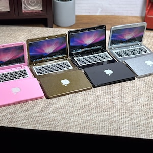 Dollhouse Miniature Alloy Laptop – Opens & Closes – Miniature Laptop with Colorful Paper Screen and Keyboard – 1:12 Scale Desk Accessory