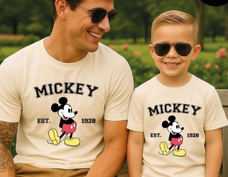 Camiseta vintage de Mickey Mouse de Disney Family Retro imagen 1
