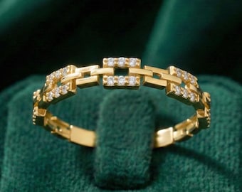 14K Solid Gold Chain Link Ring Diamond Pave Band Modern Geometric Jewelry Dainty Stacking Accessory Unique Anniversary Gift Women Chic