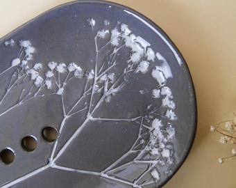 Athena / Apollo soap dish with real flower print | feet and holes | dripping soap dish | ceramic | robust | unique | handmade