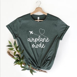 Geschenk für Reisende, Flugzeug-Modus Shirt, Flugzeug Shirt, Reise Shirt, Urlaubs Shirt, Vacay Mode Crewneck, Luftfahrt Shirt, süßes Reise Shirt Bild 5
