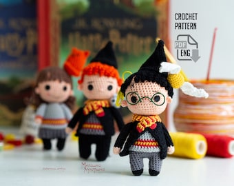 Amigurumi Pattern Wizard Boy Crochet doll pattern. Chibi cute dolls 1 pattern = 2 dolls.  Pattern in English ( US terms) PDF file.