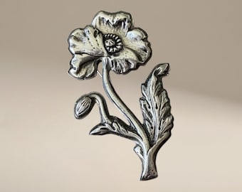 Art Nouveau Poppy Brooch – Hand-Milled Silver Floral Pin, Vintage Botanical Jewelry