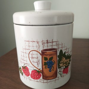 Kitchen Canister, Retro Tin, Strawberries, Vintage Tin, Retro Kitchen Decor