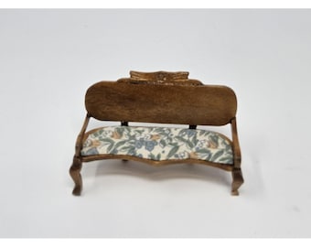 Miniature Dollhouse Sofa 1:12 Scale Furniture Mini Mundus Art novel Biedermeier