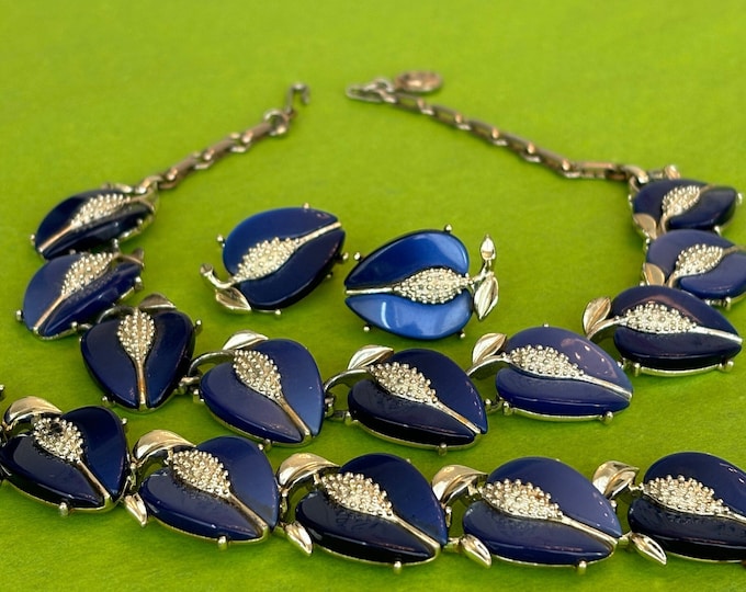 Featured listing image: Lisner Thermoset Peach Pit Parure in Moonglow Cobalt Blue