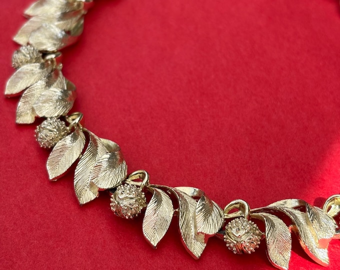 Featured listing image: Lisner Detailed Gold Tone Leaves and Fruit Choker
