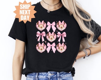 Camisa vintage de Minnie Mouse, camisa floral de Disney, camisa coqueta de Disney Minnie, camisa de Minnie con castillo de Disney, regalo para mamá, linda Minnie de Disney