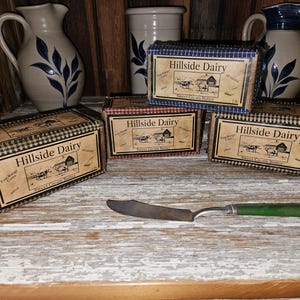 Primitive butter box