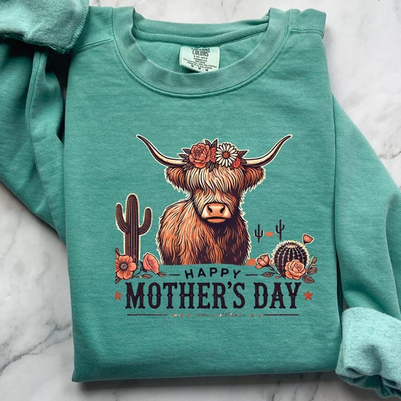 Highland Cow Happy Mothers Day Sweatshirt , Cow Sweatshirt Gift for Mom, Comfort Color Highland Cow sweatshirt for Mom