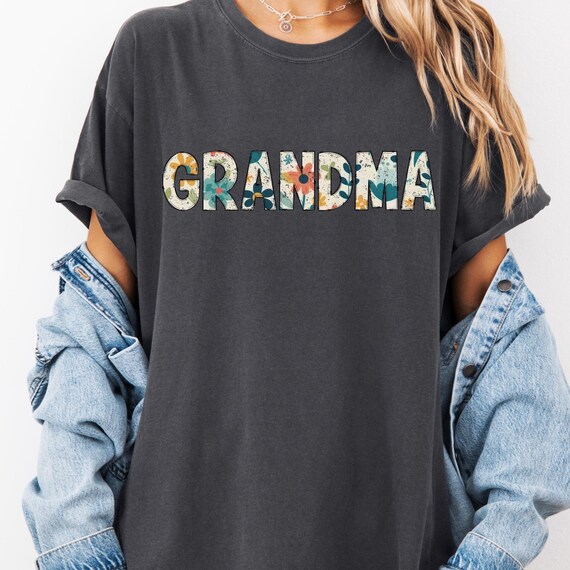 Floral Grandma Comfort Color T-Shirt, Garment-Dyed Shirt Grandma Gift Tee,   Mothers Day, Birthday Gift for Grandma, Gift for Her