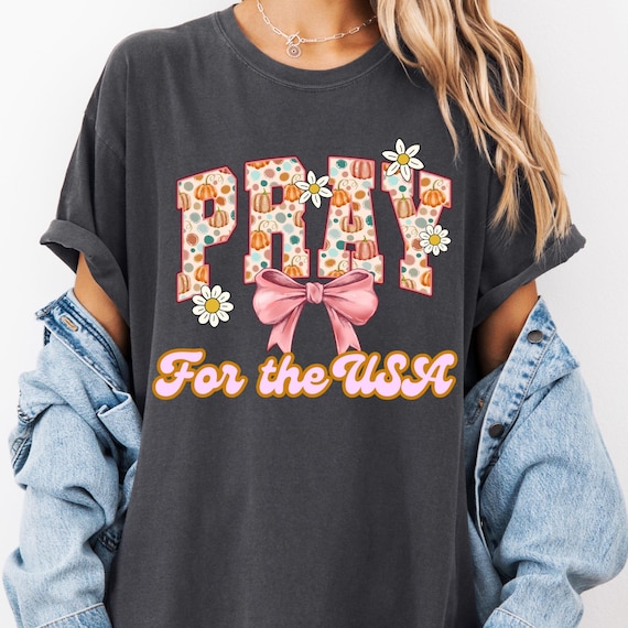 Pray for the USA T-shirt, Coquette Patriotic Tee, Americana flower Gift, Pray floral Retro tshirt,Religious gift