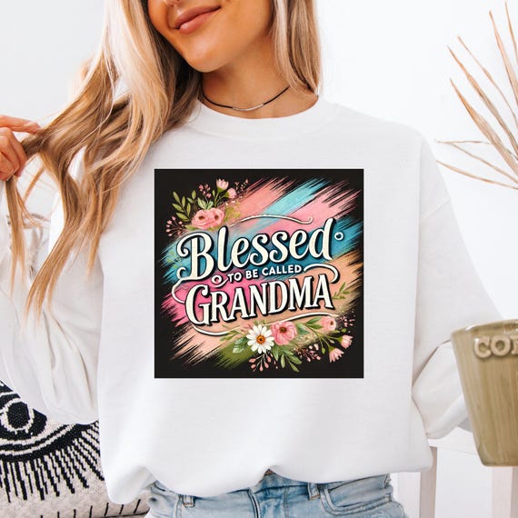 Brushstroke Grandma Sweatshirt Colorful Hand Painted Style Gift for  Grandma or Nana, Mimi, or Gigi with Heartfelt Vibes brushstroke style