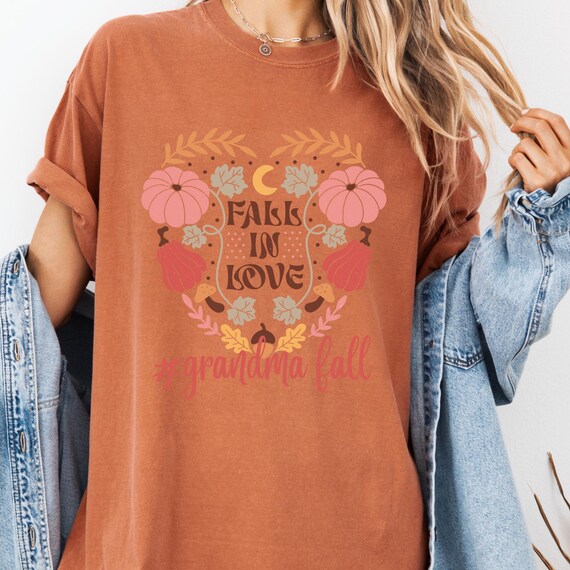 Boho Fall Grandma Shirt Gift For Grandma, Thanksgiving Shirt Pumpkin Patch Shirt, Retro Fall Grandma Shirt Wildflower Shirt, Grandma Shirt