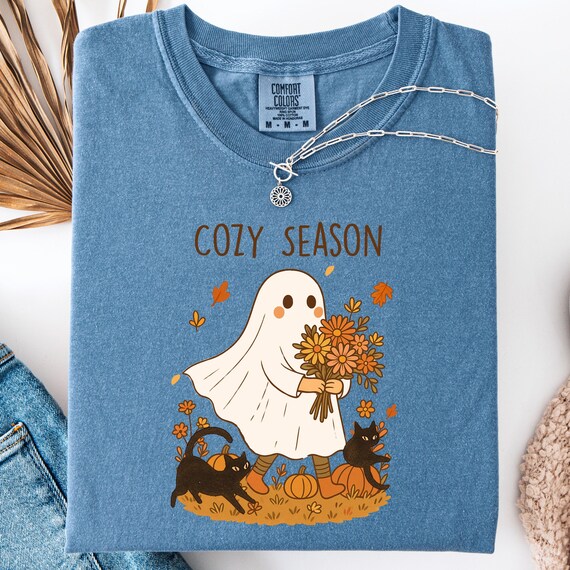 Ghost Floral T-shirt, Cozy Halloween Comfort Tee, Unisex Shirt for Spooky Season, Halloween Graphic Tee, Soft Vintage T-shirt
