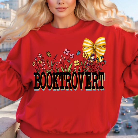 Book Lover Heart Sweatshirt, Readers Gift, Literary Sweatshirt, Bibliophile Jumper, Reading Enthusiast Top, Cozy Bookworm Pullover