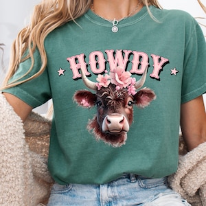 Highland Cow Lover T-shirt, Rustic Farm Animal Tee, Country Chic Shirt Comfort Color Gift, Howdy Cow Graphic Tee