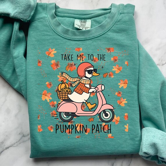 Fall Goose Pumpkin Patch  Sweatshirt, Gift for Autumn Lovers Comfort Color Jumper,Thanksgiving Sweatshirt Fall Goose Shirt for Mom or Friend