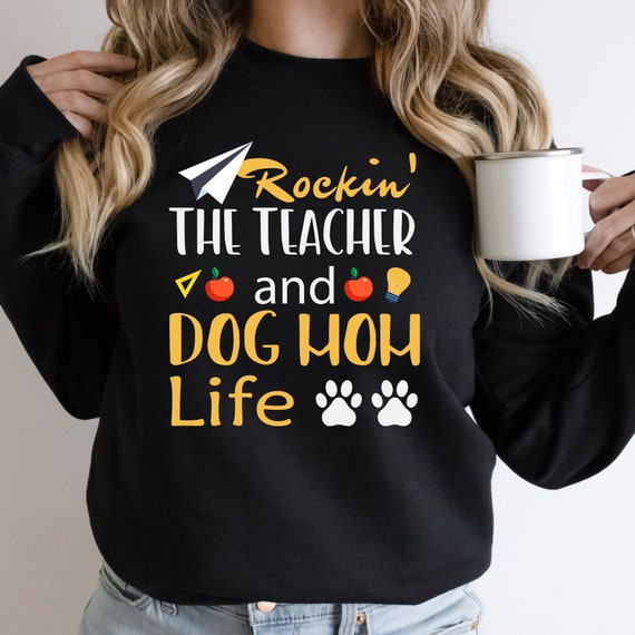 Teacher Dog Mom Back To School gift, Teacher Appreciation  First Day Of School Retro Teacher Shirt, Kindergarten Teacher Elementary Teacher