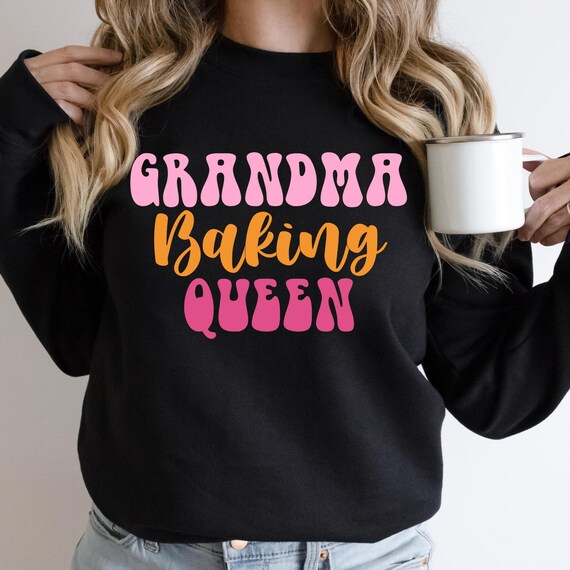 Grandma Baking Queen Sweatshirt, Holiday Gift for Grandma, Grandma Crewneck Sweater, Baking Lover Gift, Grandma Christmas Present, Baking