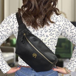 Personalized Vegan Leather Fanny Pack | Waist Bag | Crossbody Bag | Travel Purse | Bum Bag | Custom Bag | Gifts for Her