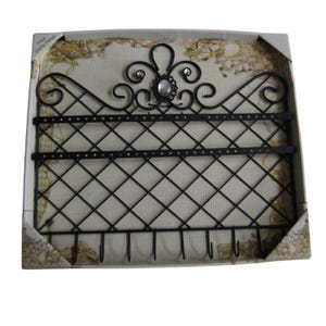 Stylish and Practical Metal Jewelry Organizer