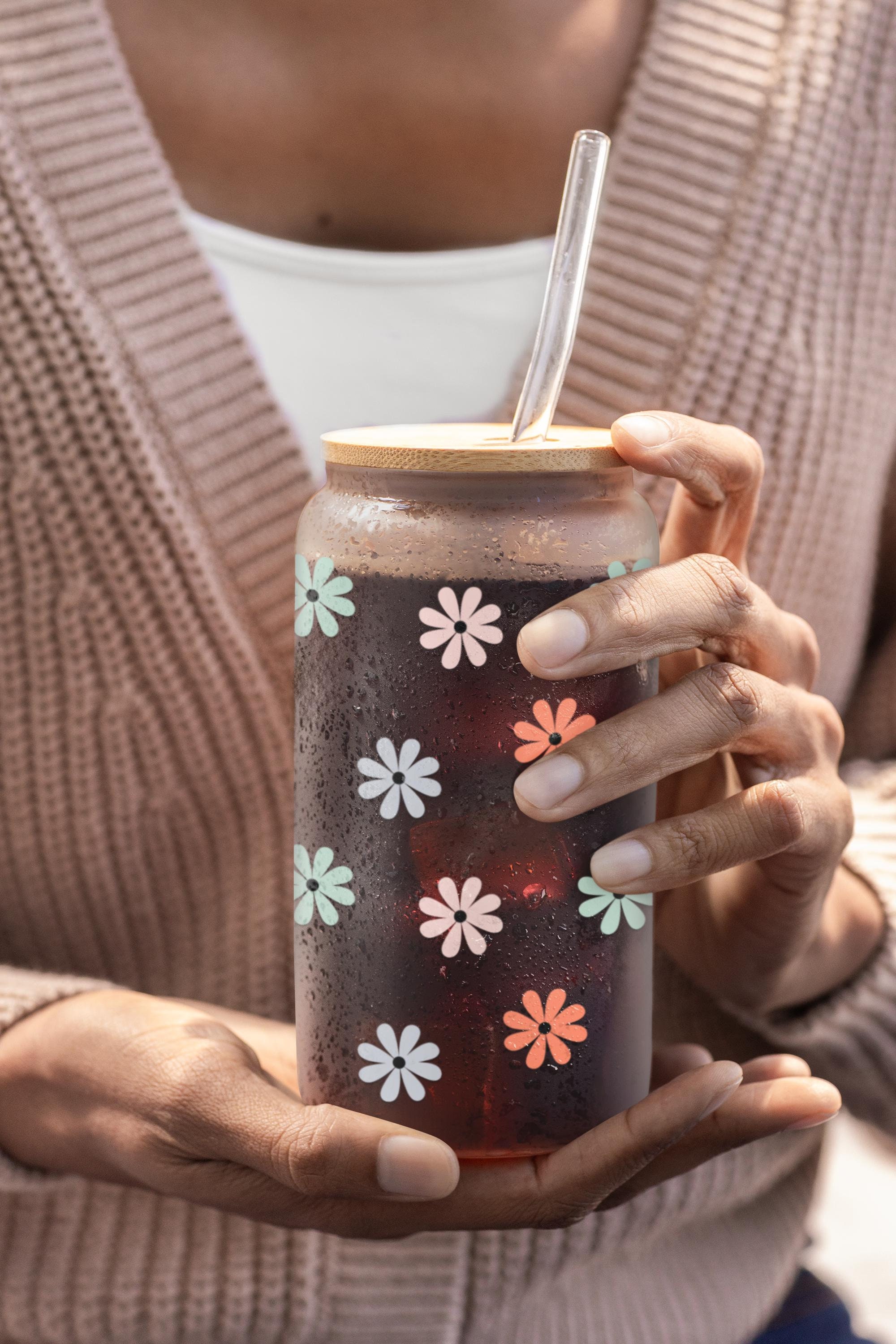 Daisy Glass Cup, Retro Flower Beer Can Glass With Lid, Valentine Flowers Cup, Iced Coffee Cup, Aesthetic Glassware, Mother day Cup Glass