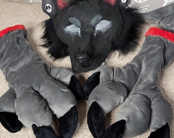 Horror movie themed wolf mask + hand paws