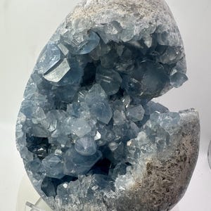 Large Celestite/Celestine Crystal Egg - 2.9 kg - Home or Gift