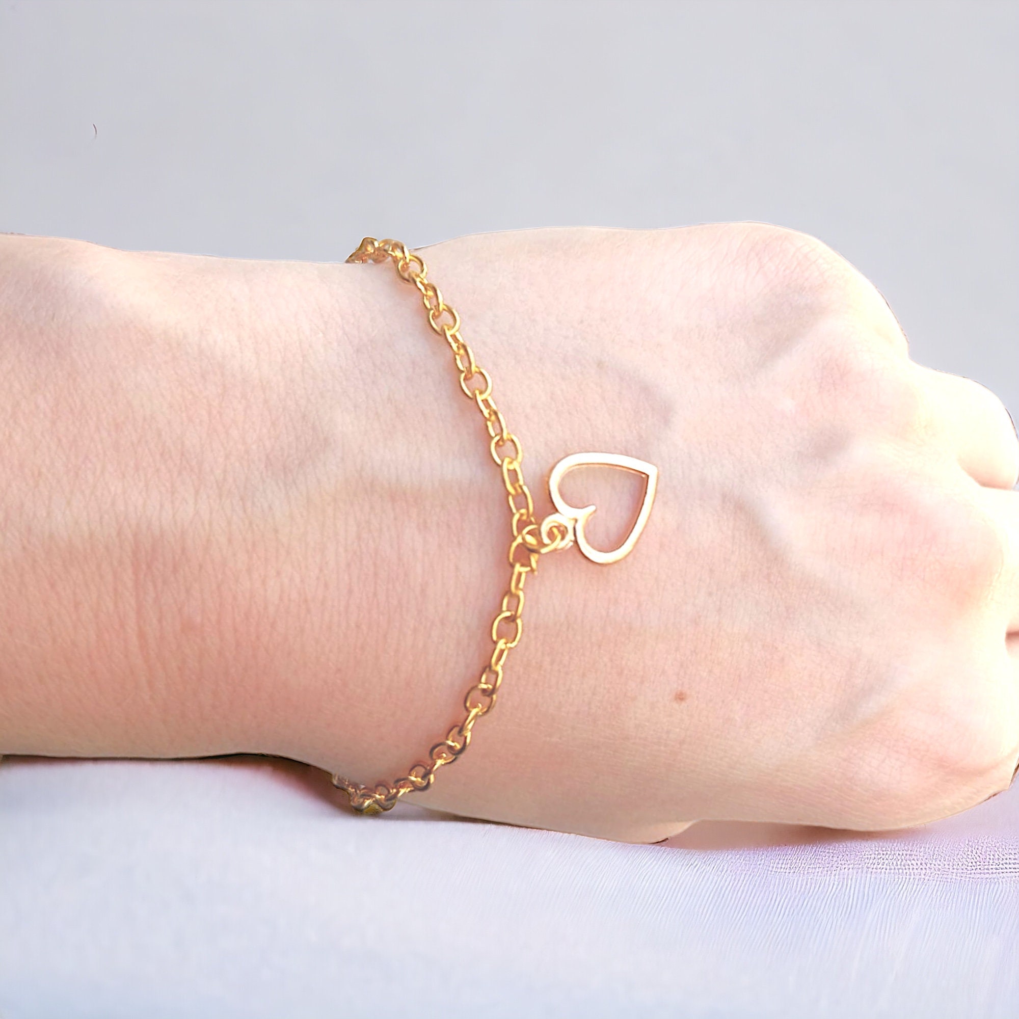 【25％OFF】 ONLY GOD KNOWS Mサイズ BRACELET HEART PEARL アクセサリー
