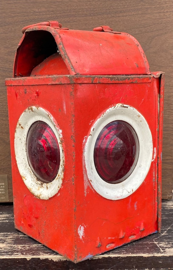 鉄道信号機用 赤色ホーン型信号灯 鉄道信号機用 赤色ホーン型信号灯 鉄道信号機用 赤色ホーン型信号灯